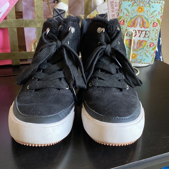 Roxy shoes - Picture 4 of 8